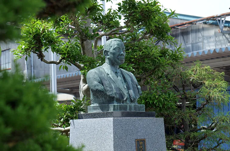 初代社長　髙橋文雄