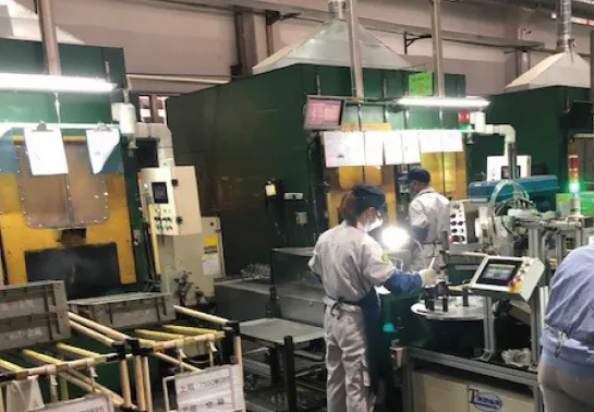 CO2ロボット溶接ライン