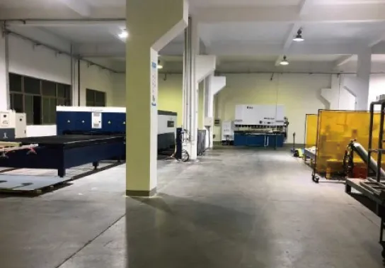 レーザー加工機
